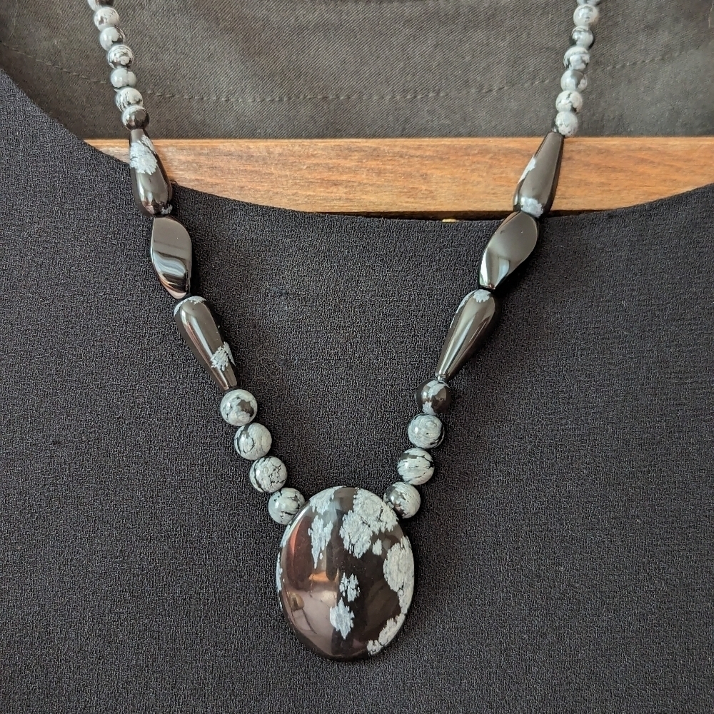 Tourmaline Gem stone necklace black gray stones vintage clasp Goldtone b…